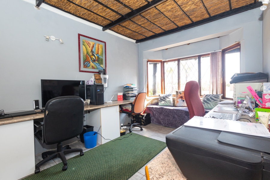 3 Bedroom Property for Sale in Klein Dassenberg Western Cape